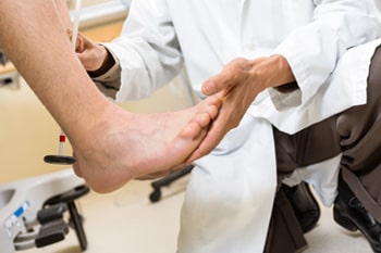 podiatrist in the Ventura County, CA: Thousand Oaks (Simi Valley, Camarillo, Moorpark, Oak Park) and Los Angeles County, CA: Calabasas, Cornell, Agoura Hills areas